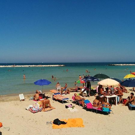 Fra Sole E Stelle Lägenhet Bari Exteriör bild